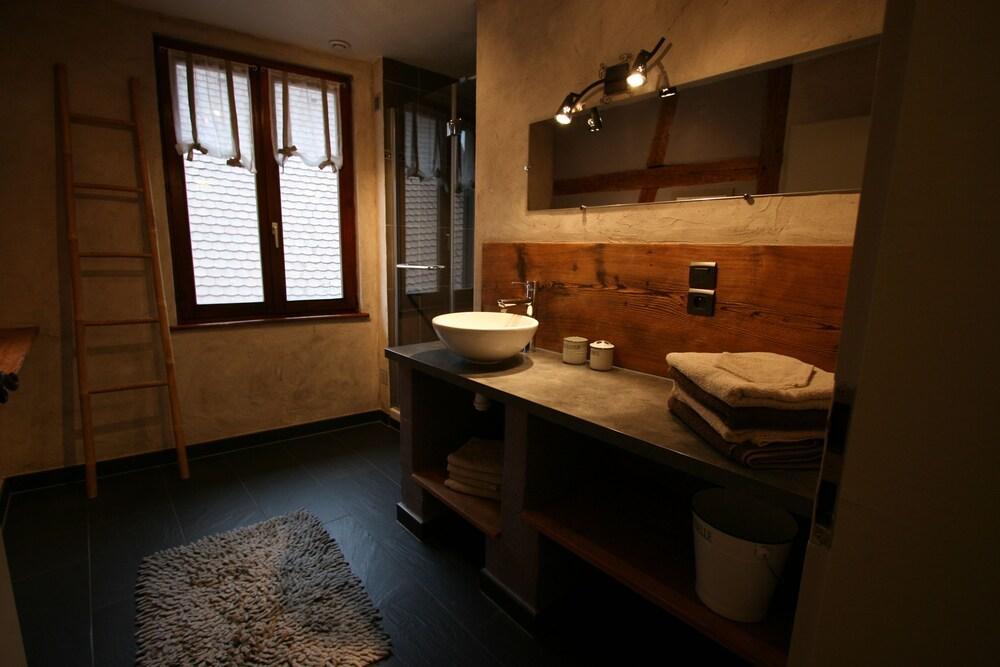 Les Authentics - La Maison D'Amelie Riquewihr Luaran gambar