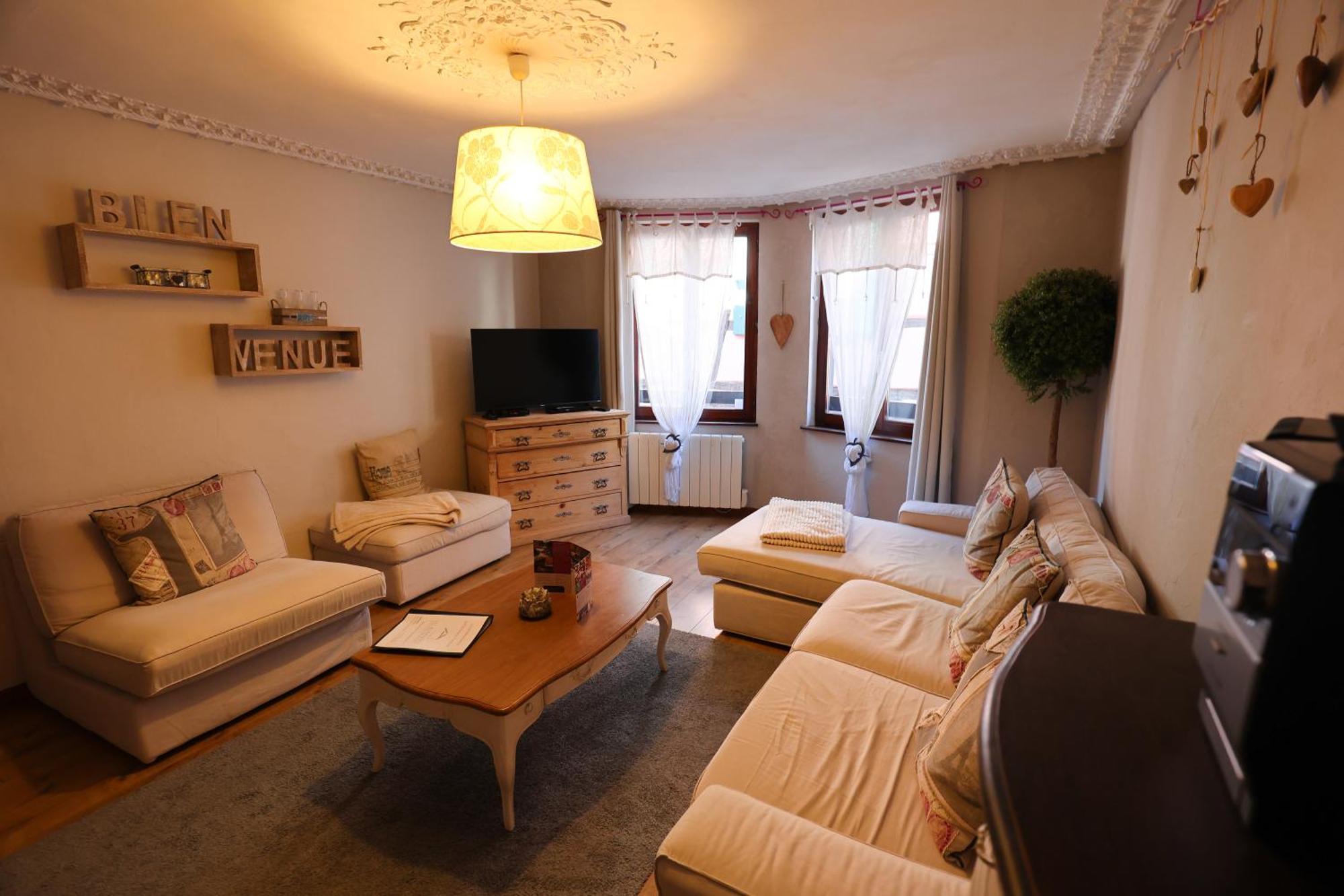 Les Authentics - La Maison D'Amelie Riquewihr Luaran gambar